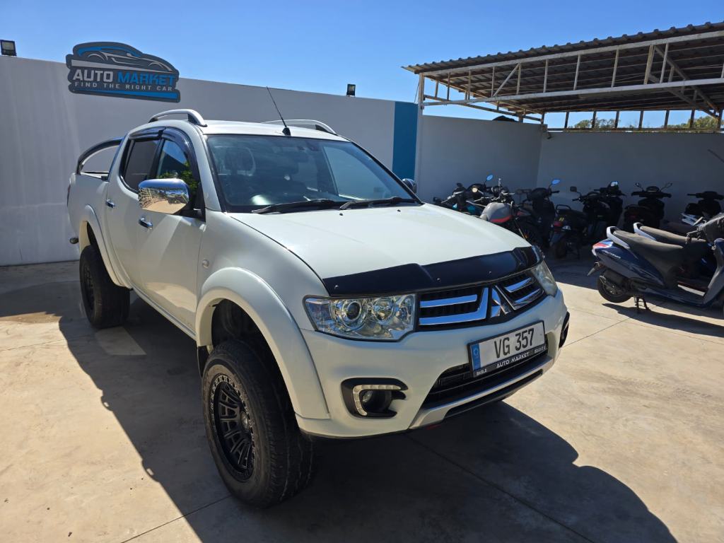 Mitsubishi L 200 2015 Satılık İkinci El - Thumbnail 4