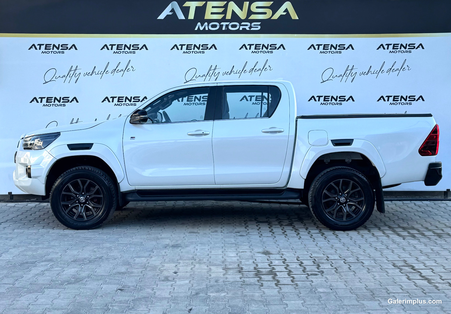 Toyota Hilux 2024 Satılık İkinci El - Thumbnail 5