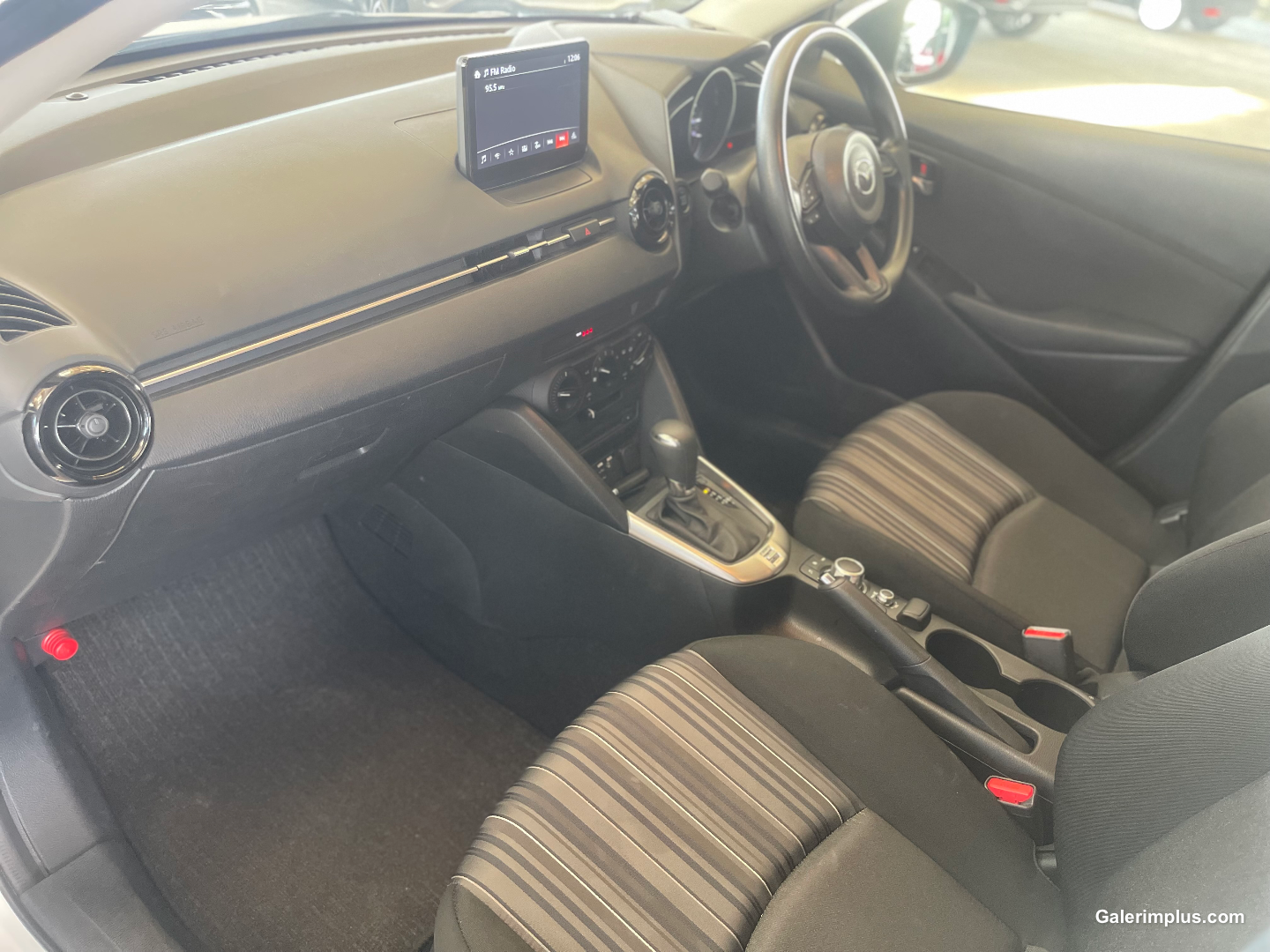Mazda 2 2022 Satılık İkinci El - Thumbnail 8