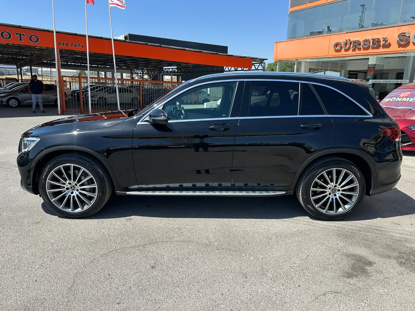 Mercedes - Benz GLC 2022 Satılık İkinci El - Thumbnail 2