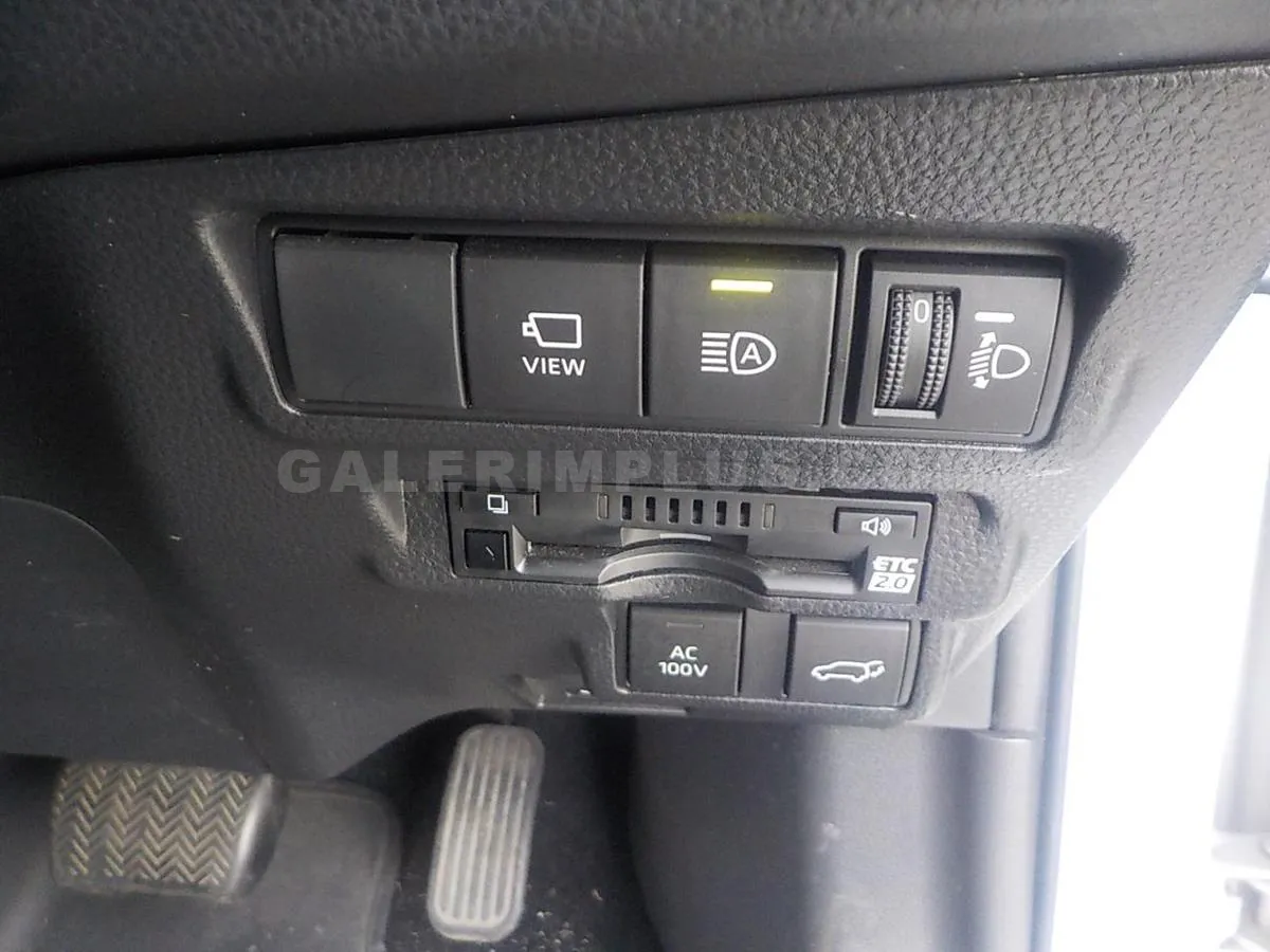 Toyota Corolla Cross 2023 Satılık İkinci El - Thumbnail 8