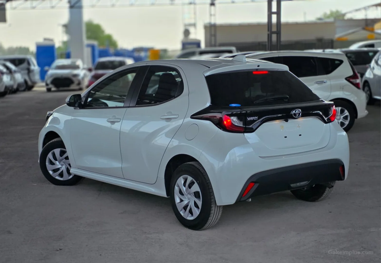 Toyota Yaris 2023 Satılık İkinci El - Thumbnail 3