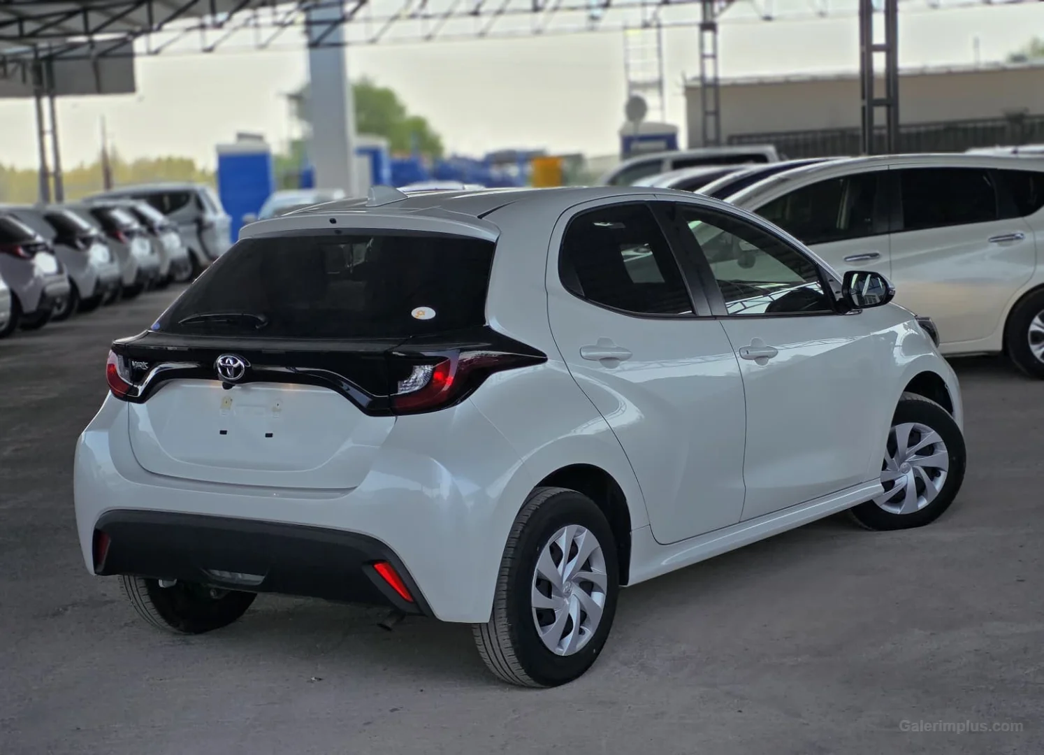 Toyota Yaris 2023 Satılık İkinci El - Thumbnail 4