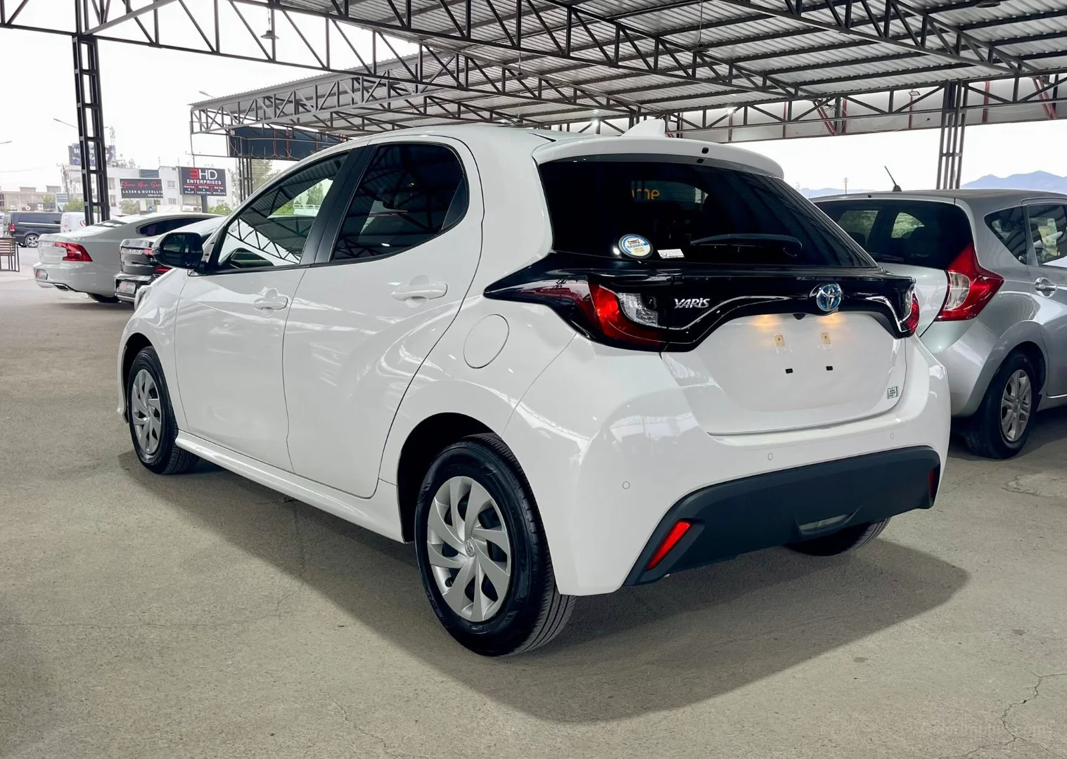 Toyota Yaris 2023 Satılık İkinci El - Thumbnail 4