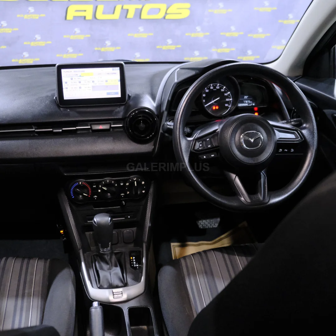Mazda Demio 2021 Satılık İkinci El - Thumbnail 6