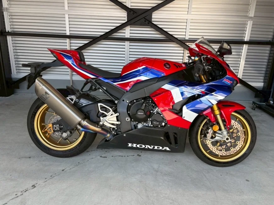 Honda CBR 1000 RR-R Fireblade SP 2023 Satılık İkinci El - Thumbnail 2