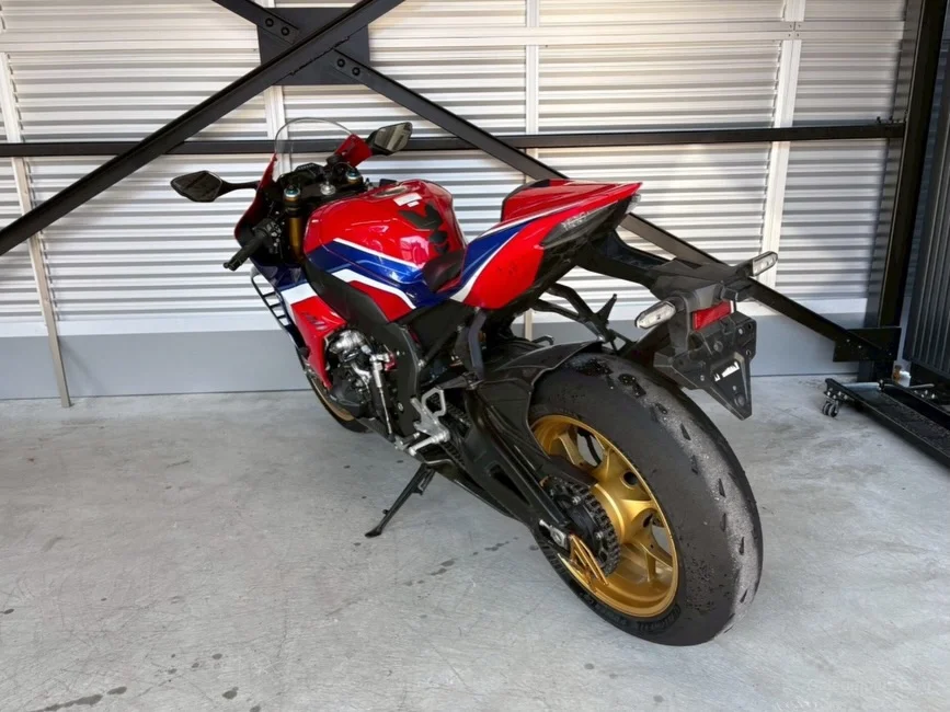 Honda CBR 1000 RR-R Fireblade SP 2023 Satılık İkinci El - Thumbnail 4