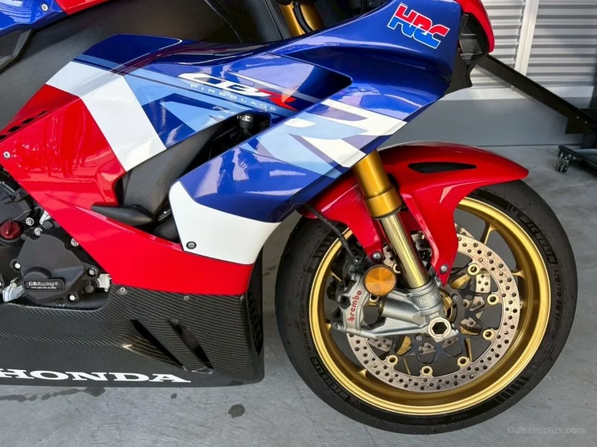 Honda CBR 1000 RR-R Fireblade SP 2023 Satılık İkinci El - Thumbnail 7