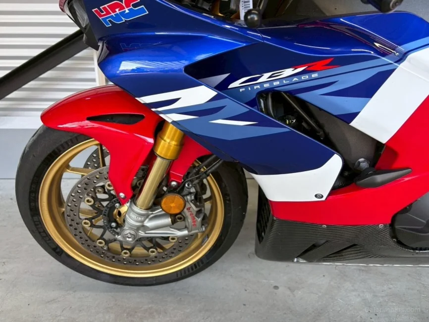 Honda CBR 1000 RR-R Fireblade SP 2023 Satılık İkinci El - Thumbnail 8