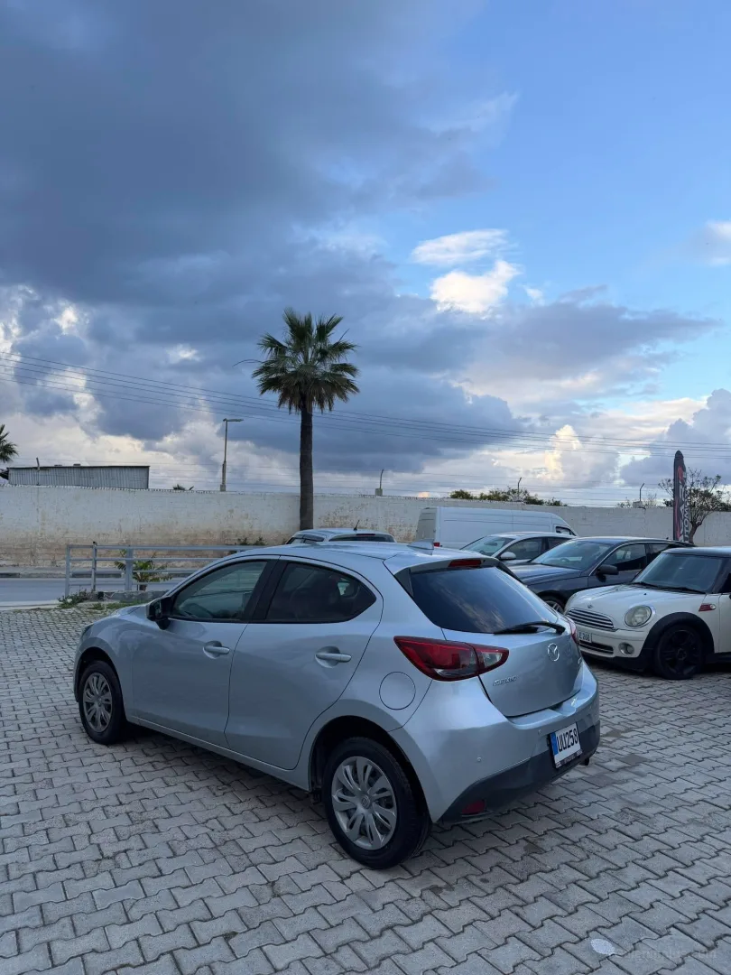 Mazda Demio 2018 Satılık İkinci El - Thumbnail 2