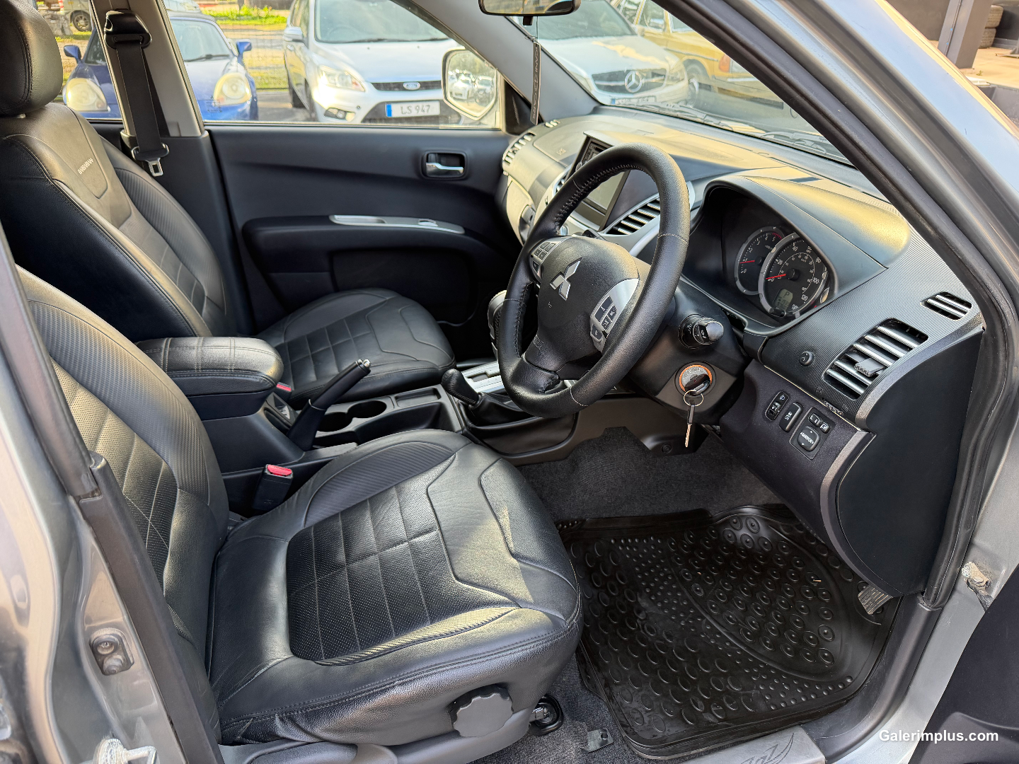 Mitsubishi L 200 2015 Satılık İkinci El - Thumbnail 5