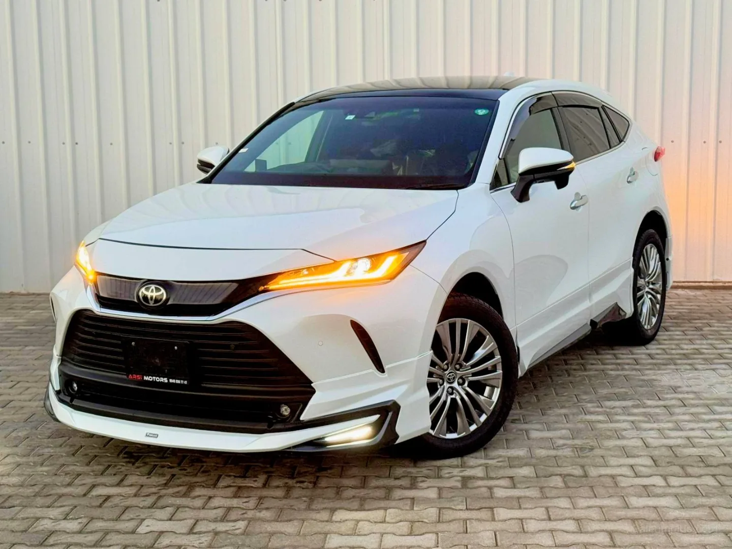 Toyota Harrier 2022 Satılık İkinci El - Thumbnail 2