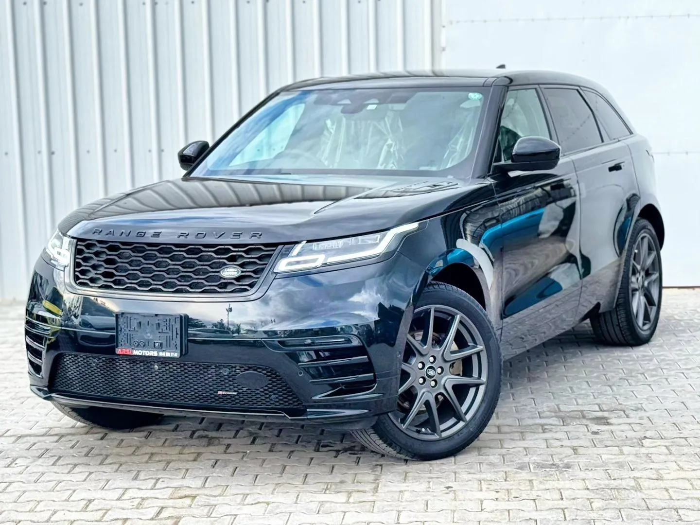 Land Rover Range Rover Velar 2023 Satılık İkinci El - Thumbnail 2