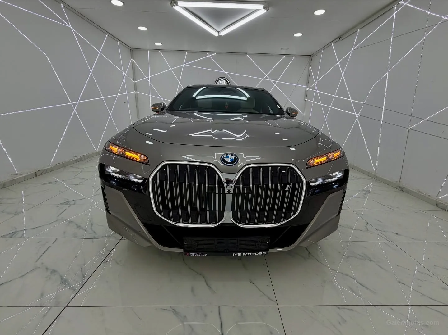 BMW 7 Serisi 2025 Satılık İkinci El - Thumbnail 4
