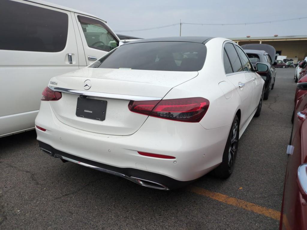 Mercedes-Benz E 220 D 2022 Satılık İkinci El - Thumbnail 4