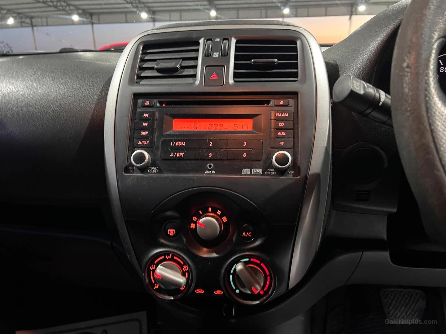 Nissan March 2014 Satılık İkinci El - Thumbnail 5