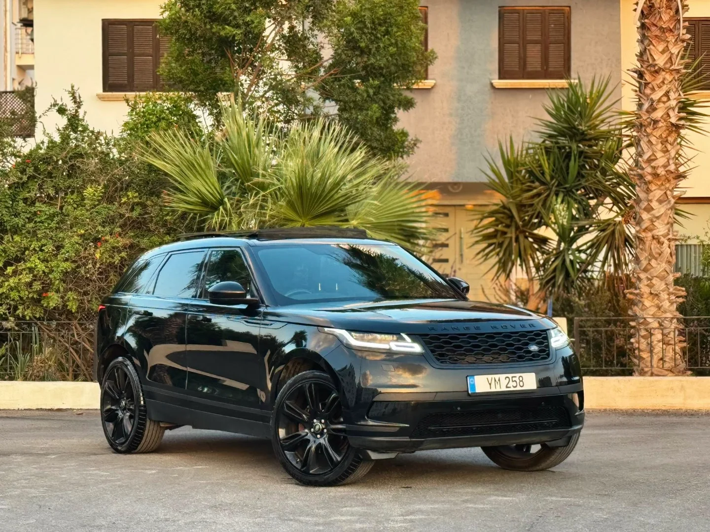 Land Rover Range Rover Velar 2021 Satılık İkinci El - Thumbnail 2