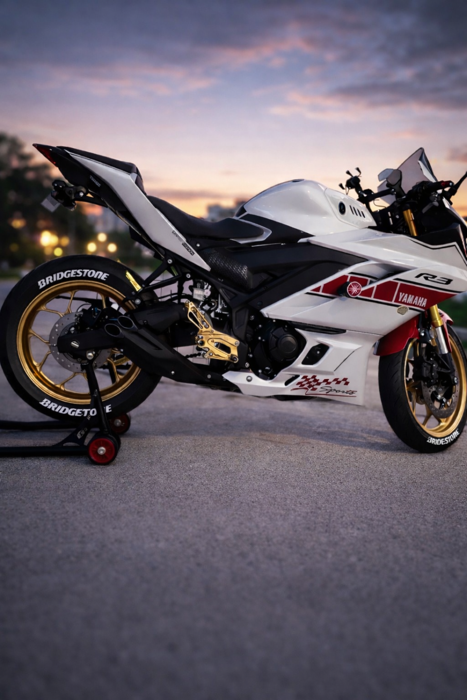 Yamaha R3 2023 Satılık İkinci El - Thumbnail 2