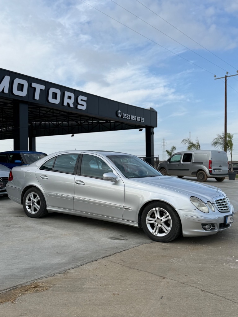 MERCEDES E220