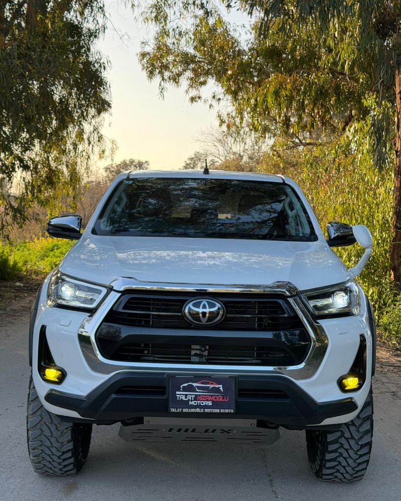 Toyota Hilux 2022 Satılık İkinci El - Thumbnail 2