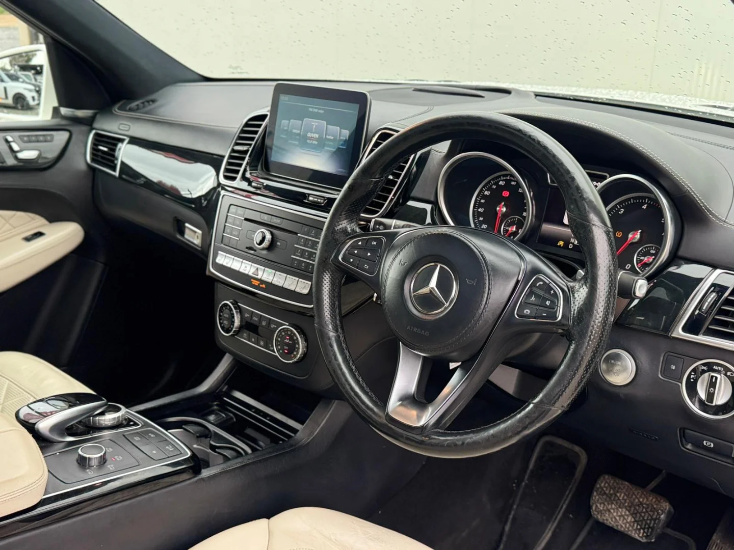 Mercedes - Benz GLS 2017 Satılık İkinci El - Thumbnail 4