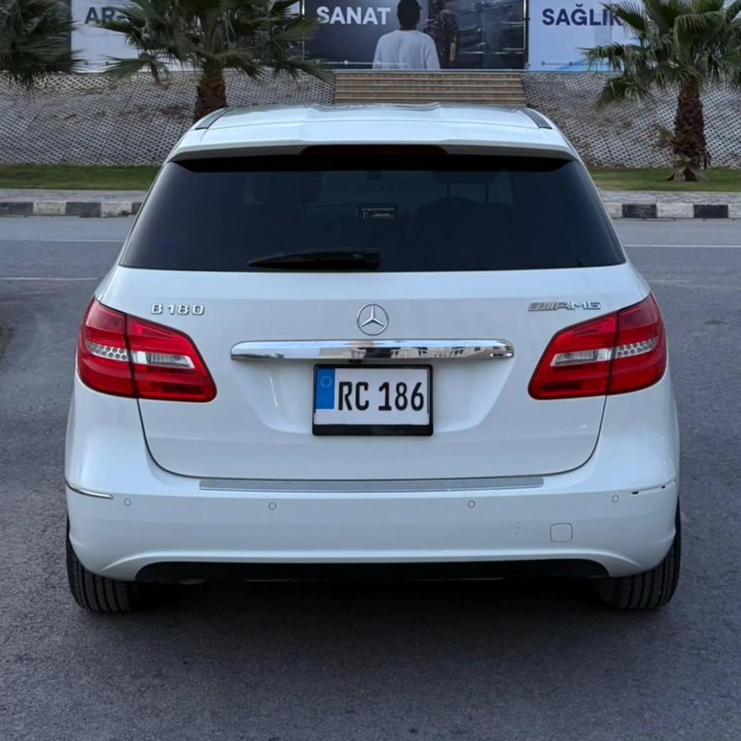 Mercedes B180 Amg Premium Plus 2014 Satılık İkinci El - Thumbnail 4