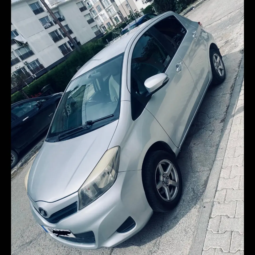 Toyota Vitz 2011 Satılık İkinci El - Thumbnail 2