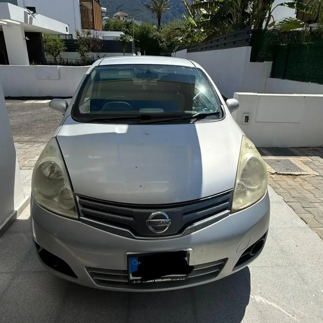 2011 Nissan Note