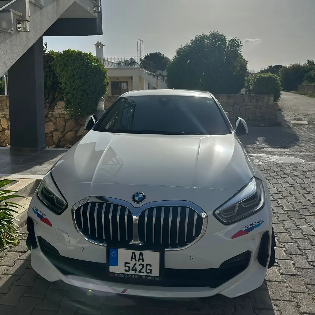 2021 Bmw 1.18i Hybrid