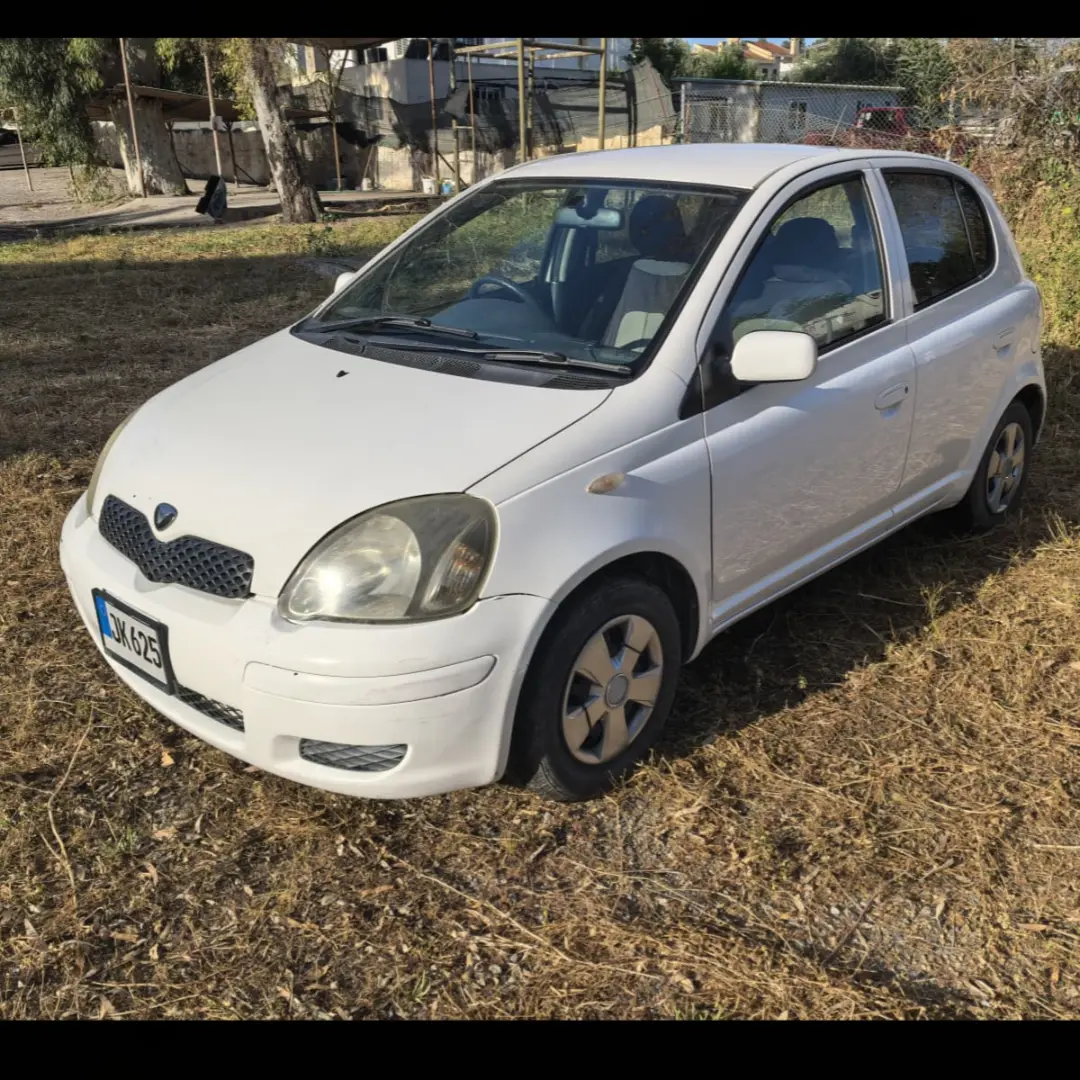 Toyota Vitz 2004 Satılık İkinci El - Thumbnail 2