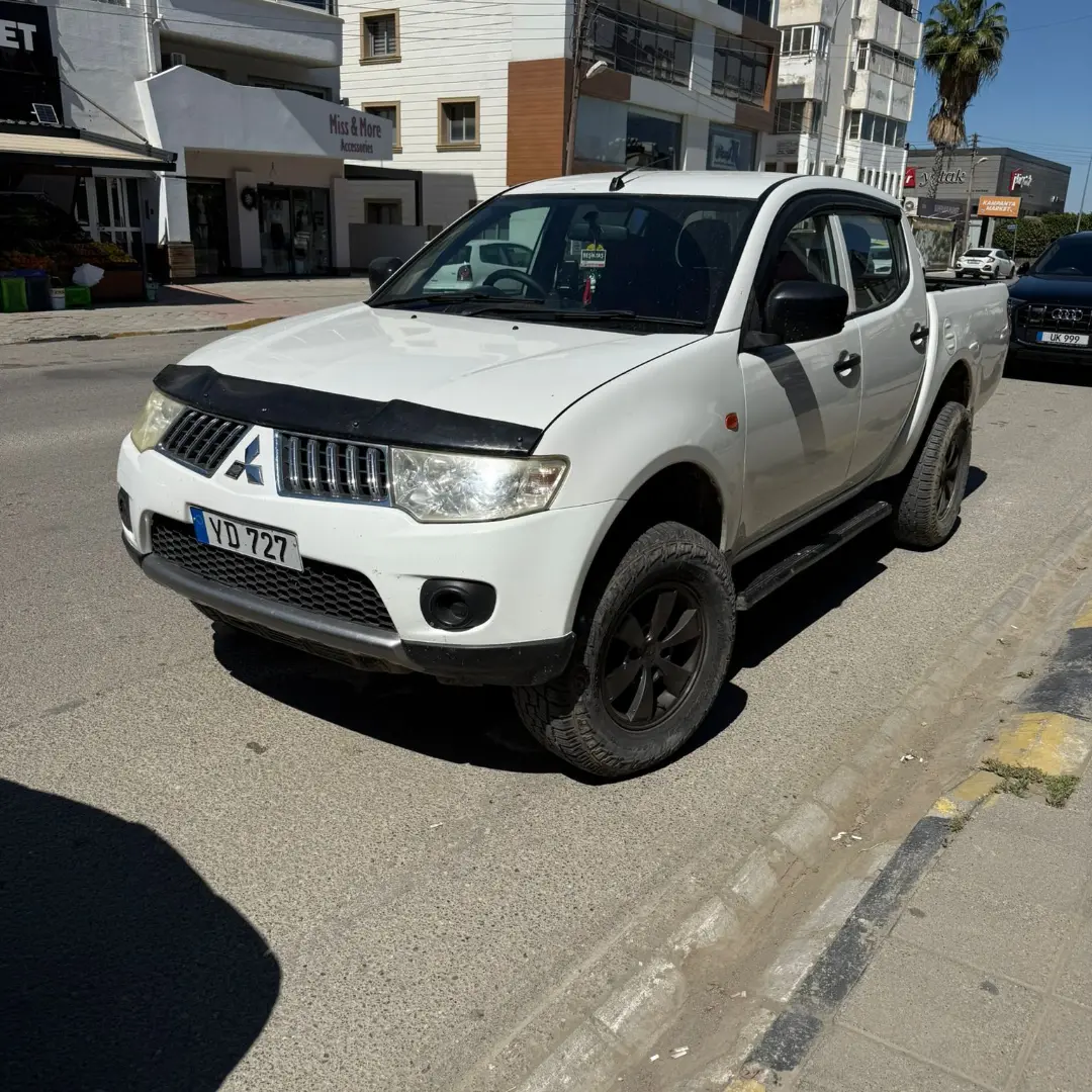 Mitsubishi L200 2013 Satılık İkinci El - Thumbnail 2