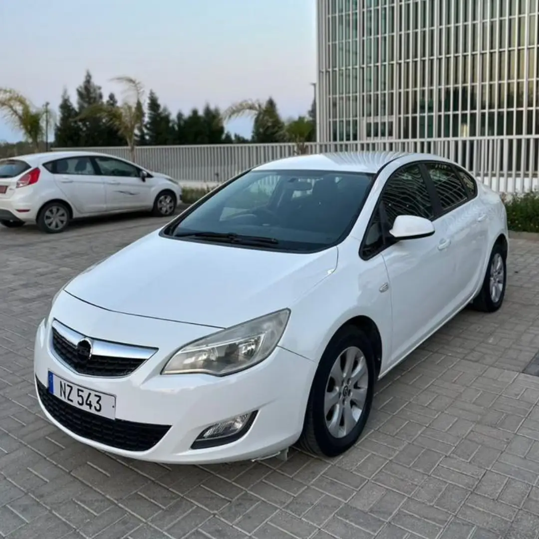 2016 Opel Astra Benzin Otomatik Gazimağusa İlan görseli - GalerimPlus