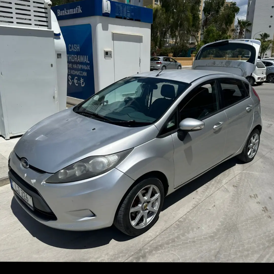 2010 Ford Fiesta