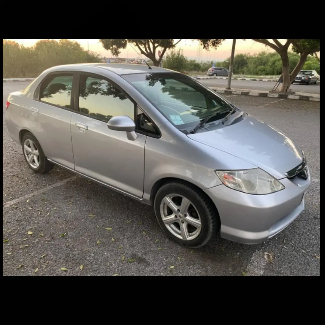 2002 Honda Fit Aria