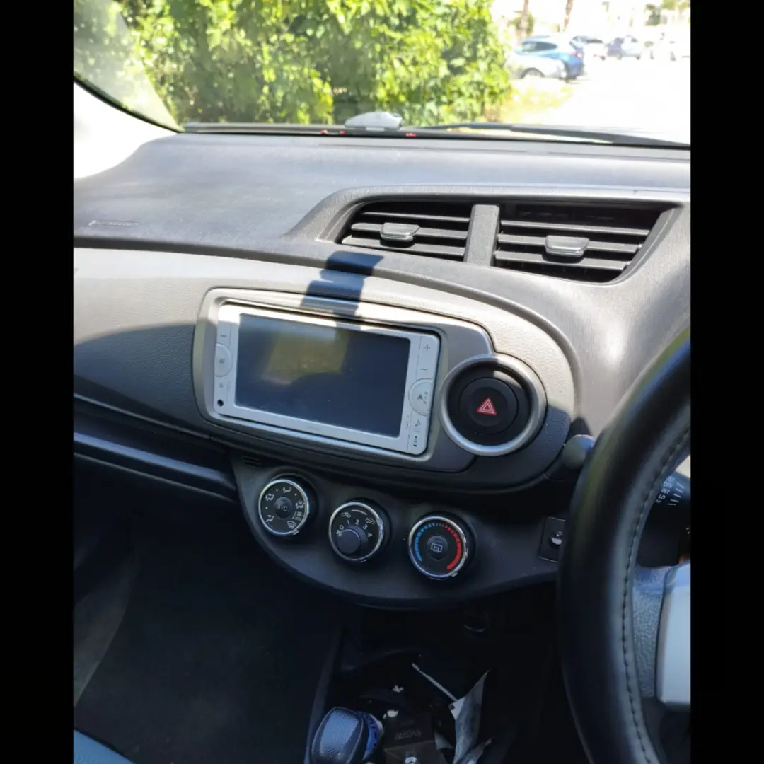 Toyota Vitz 2013 Satılık İkinci El - Thumbnail 5
