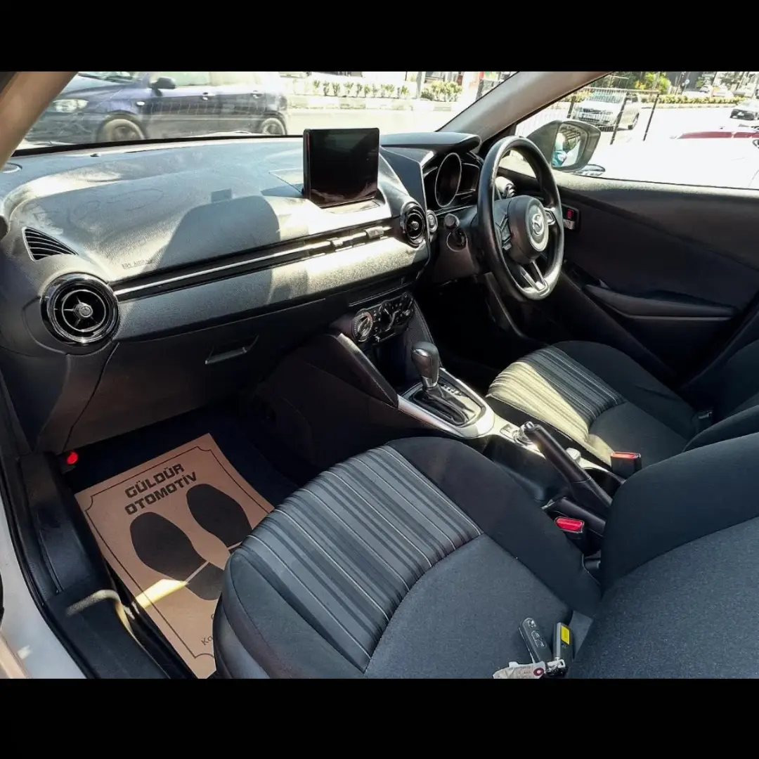 Mazda 2 2022 Satılık İkinci El - Thumbnail 7