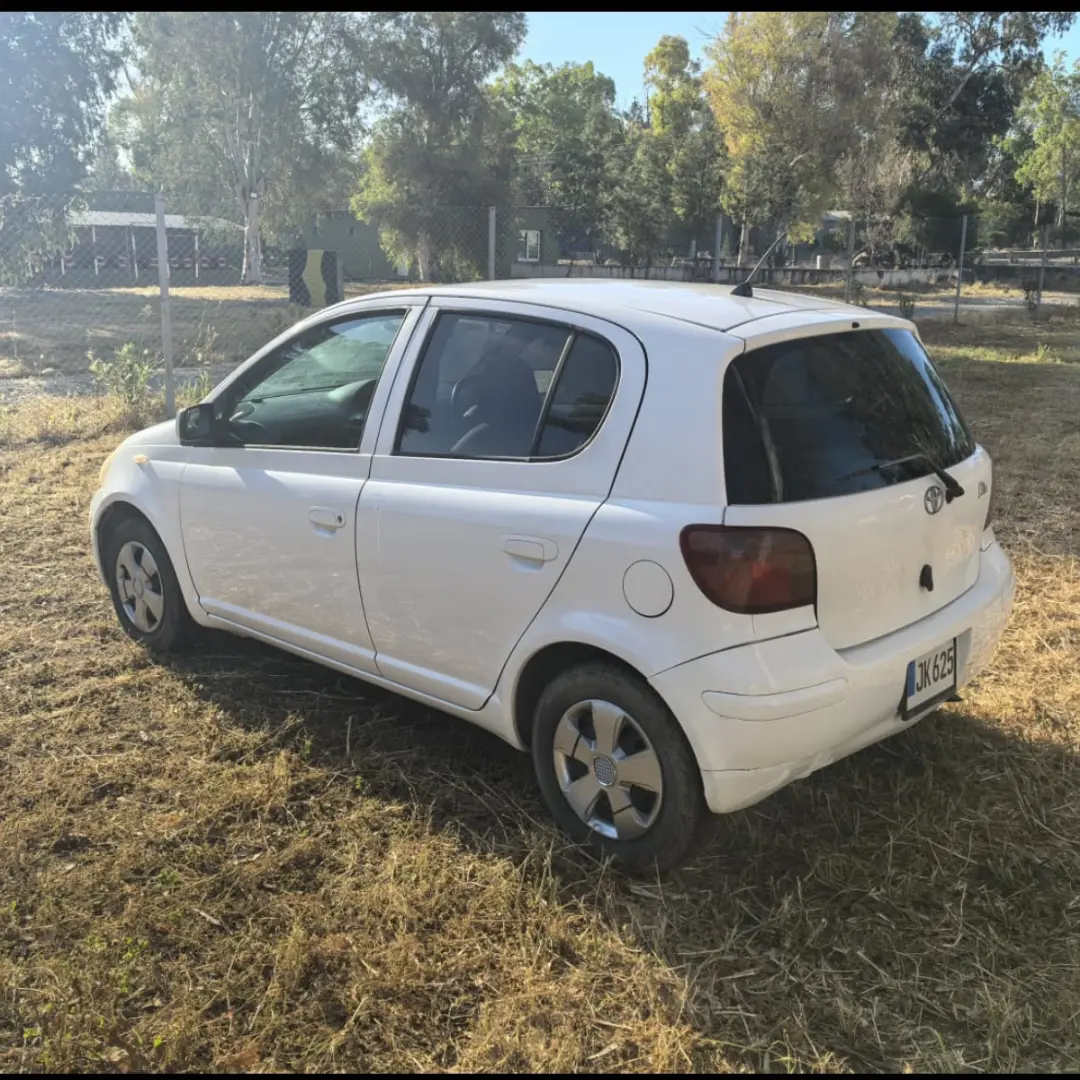 Toyota Vitz 2004 Satılık İkinci El - Thumbnail 4