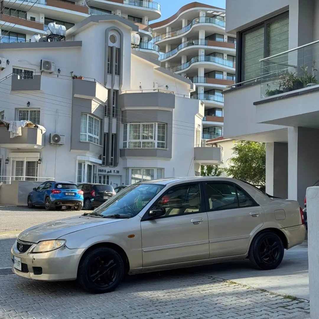 Mazda Familia 2002 Satılık İkinci El - Thumbnail 2