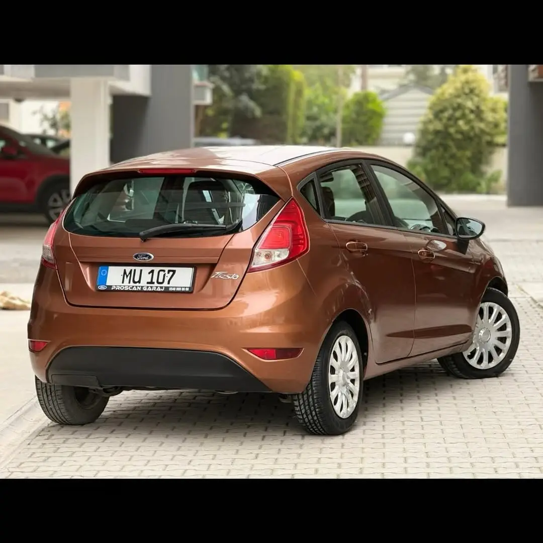 Ford Fiesta 2015 Satılık İkinci El - Thumbnail 4