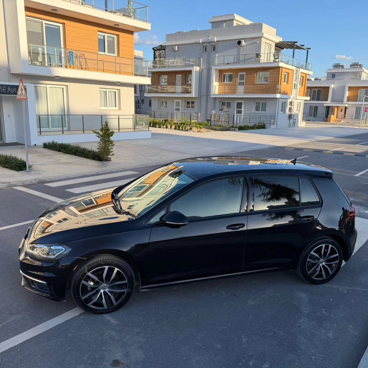 Volkswagen Golf 1.4 Highline 2019 Satılık İkinci El - Thumbnail 3