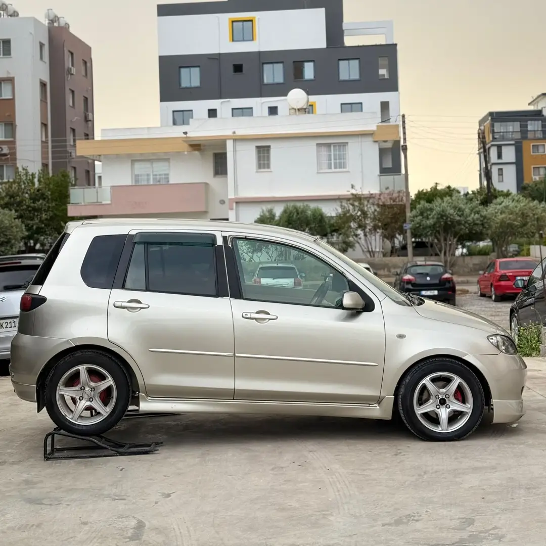 Mazda Demio 2003 Satılık İkinci El - Thumbnail 2
