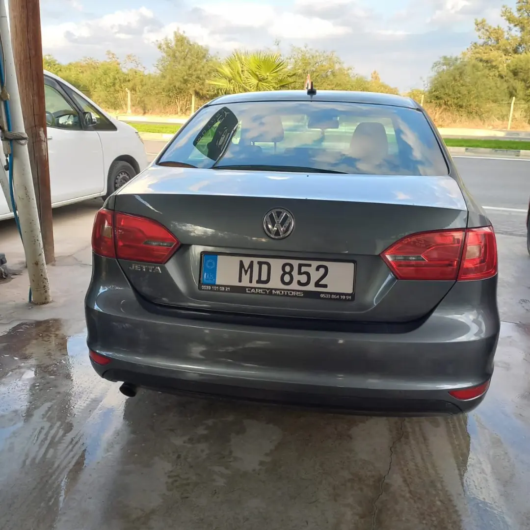 Volkswagen Jetta 2011 Satılık İkinci El - Thumbnail 2