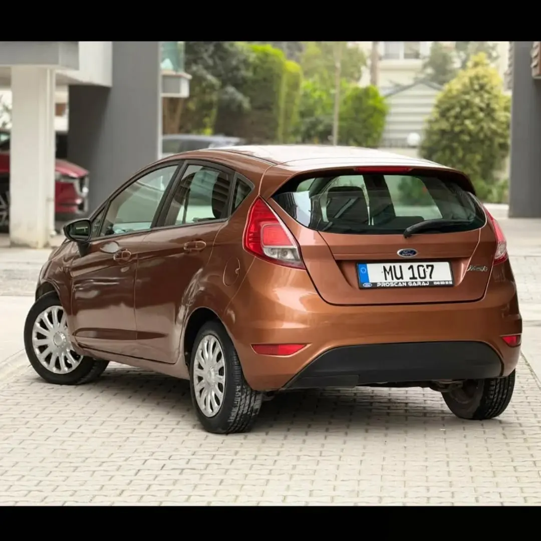 Ford Fiesta 2015 Satılık İkinci El - Thumbnail 4