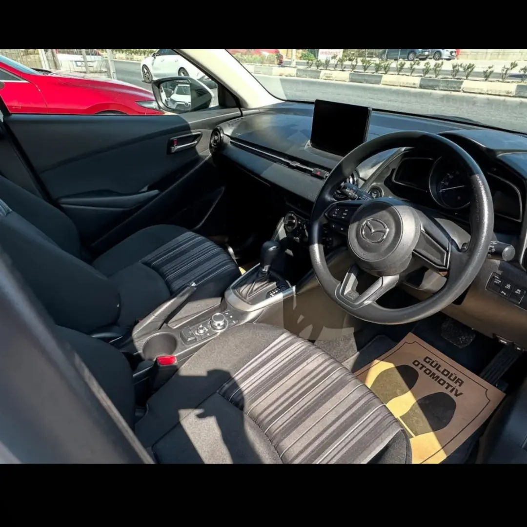 Mazda 2 2022 Satılık İkinci El - Thumbnail 6
