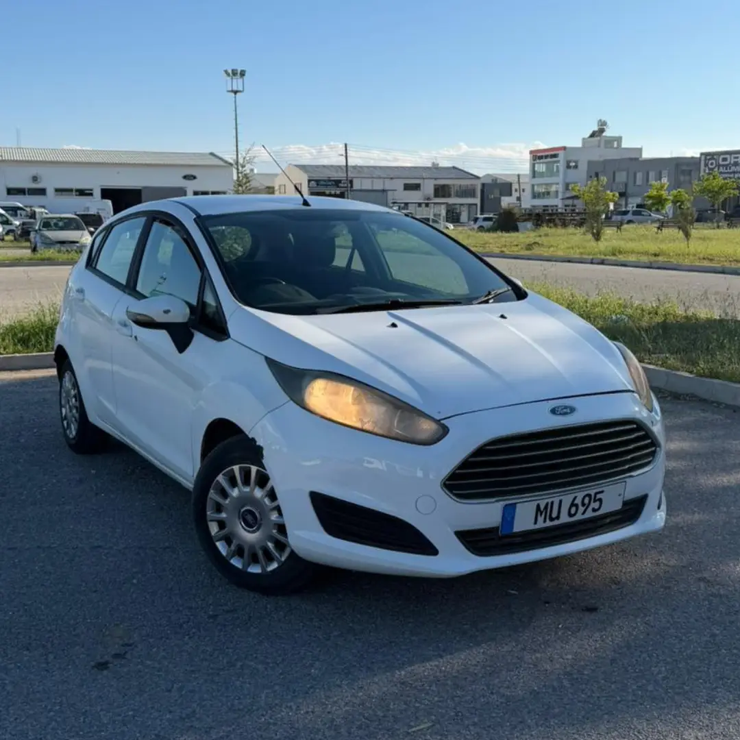2015 Ford Fiesta