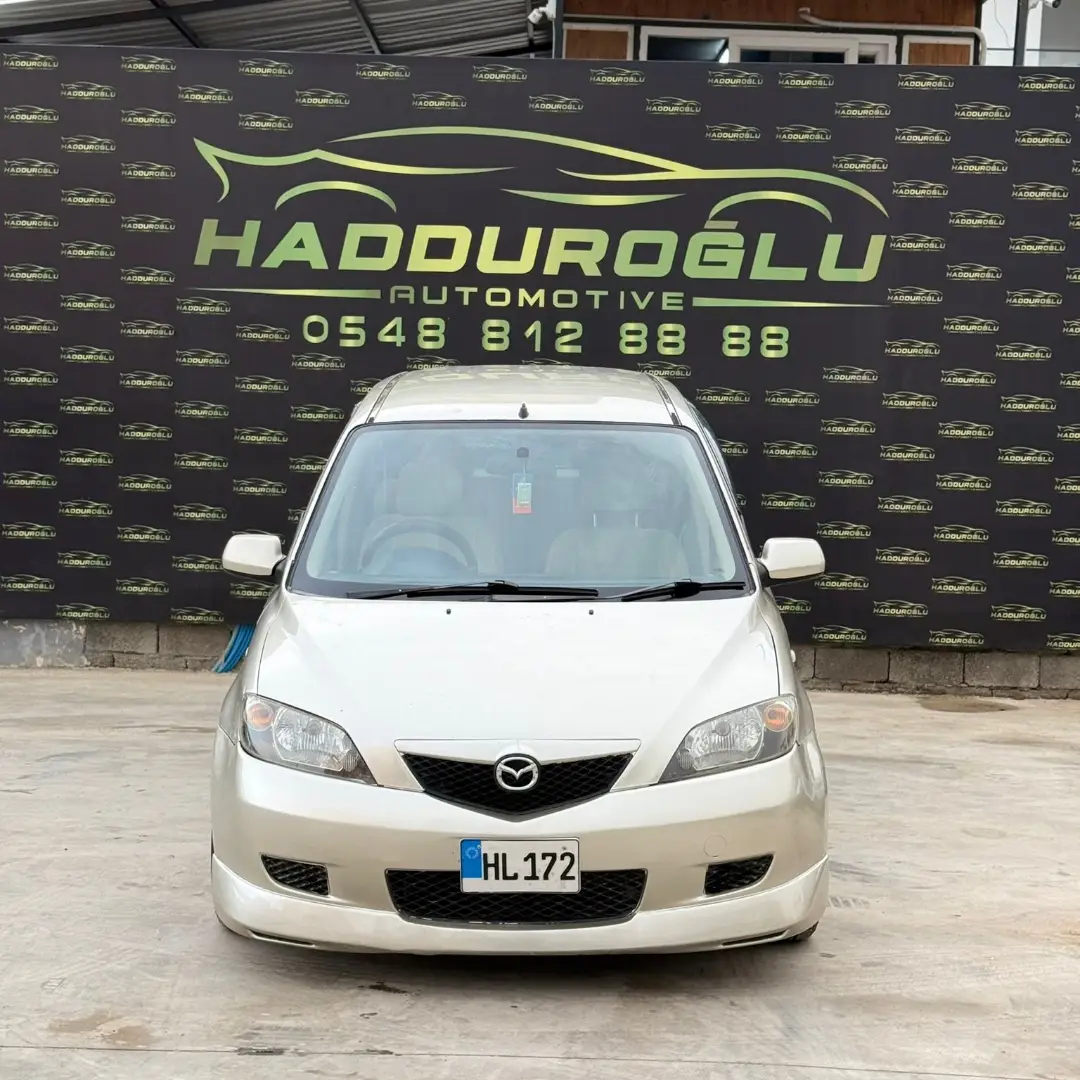 2003 Mazda Demio