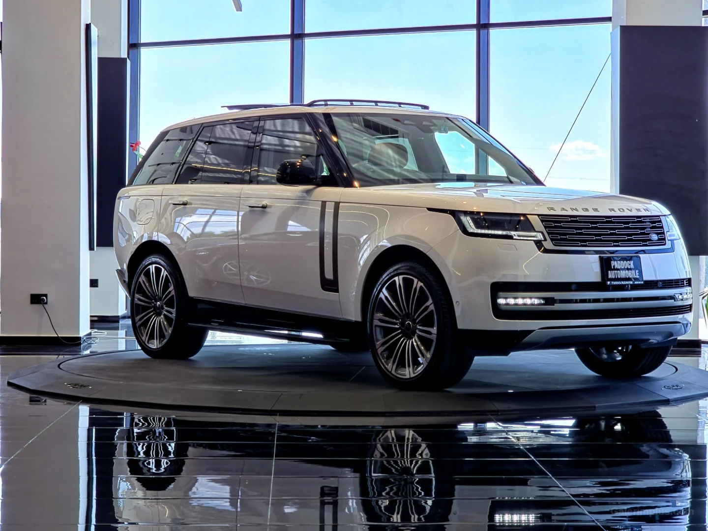 Land Rover Range Rover 2024 Satılık İkinci El - Thumbnail 6