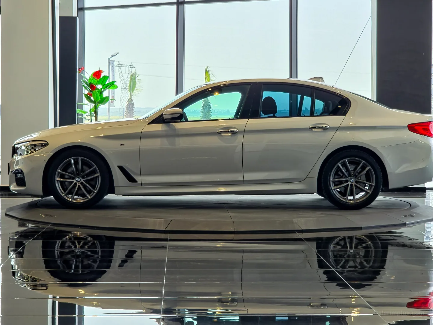 BMW 5 Serisi 2018 Satılık İkinci El - Thumbnail 2