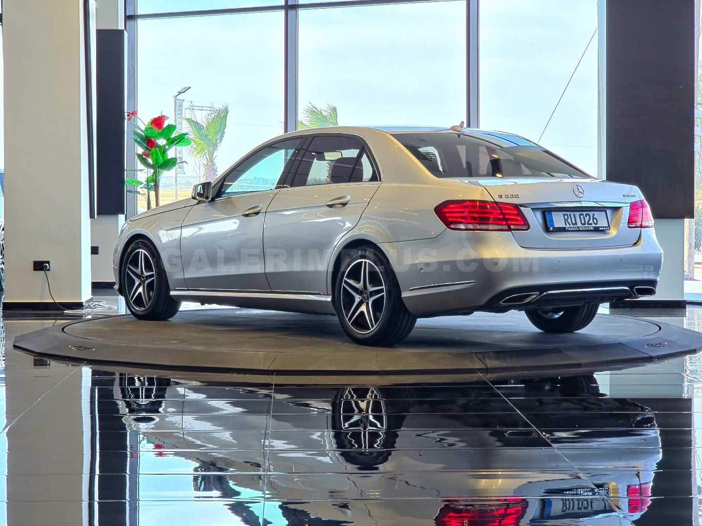 Mercedes-Benz E Serisi 2015 Satılık İkinci El - Thumbnail 3