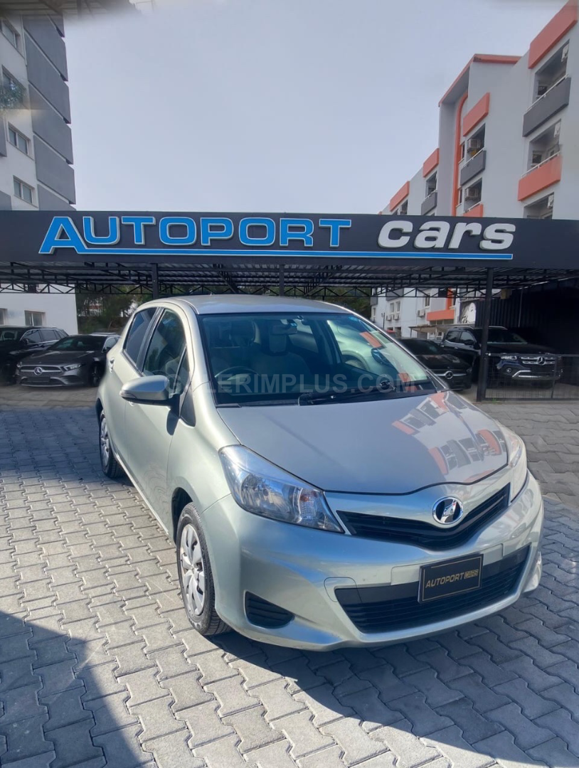 Toyota Vitz 2013 Satılık İkinci El - Thumbnail 2